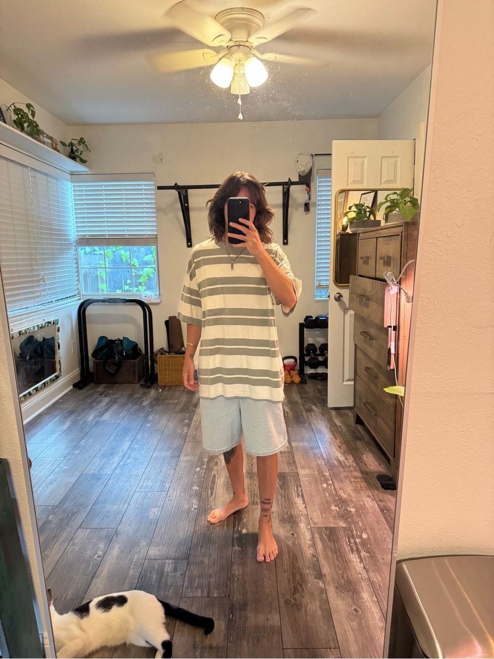 Abercrombie & Fitch Gray and White Striped Short Sleeve Tee
